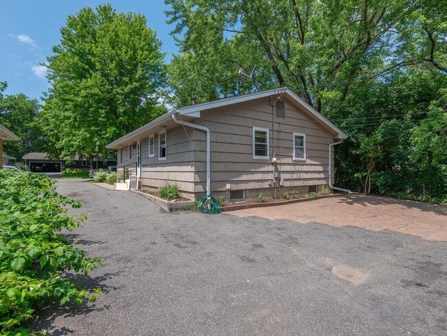 Building Photo - 6321 Wilryan Ave