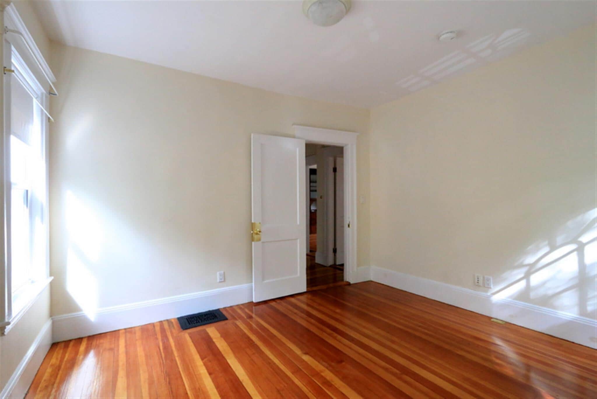 Building Photo - 41 Ossipee Rd