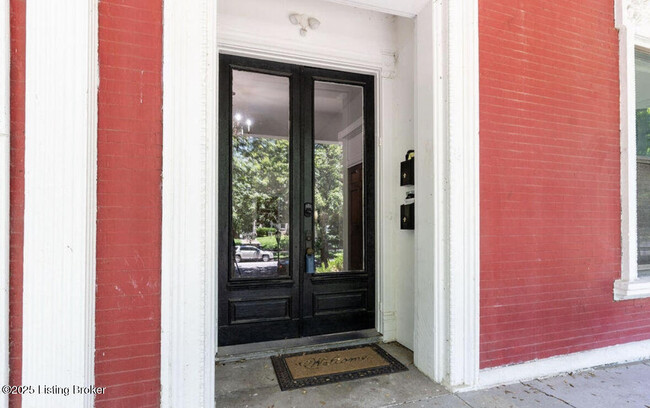 Building Photo - 1417 S 3rd St
