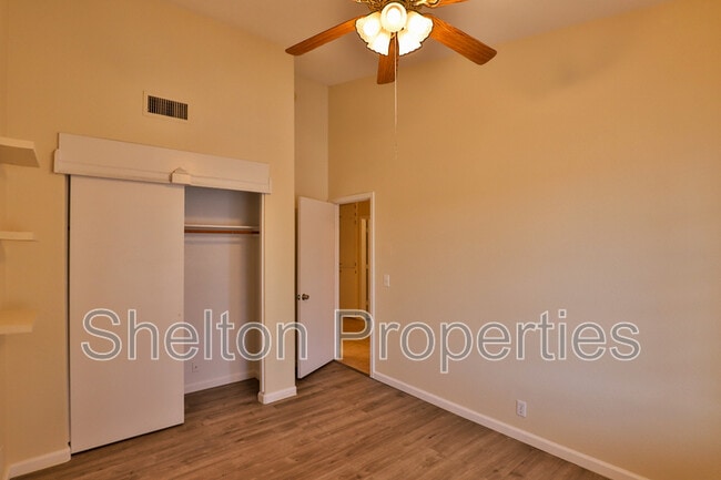 Building Photo - 8963 W Ocotillo Rd