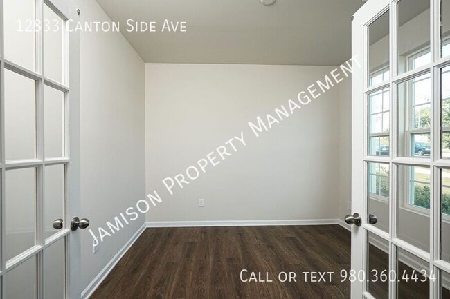 Building Photo - 12833 Canton Side Ave