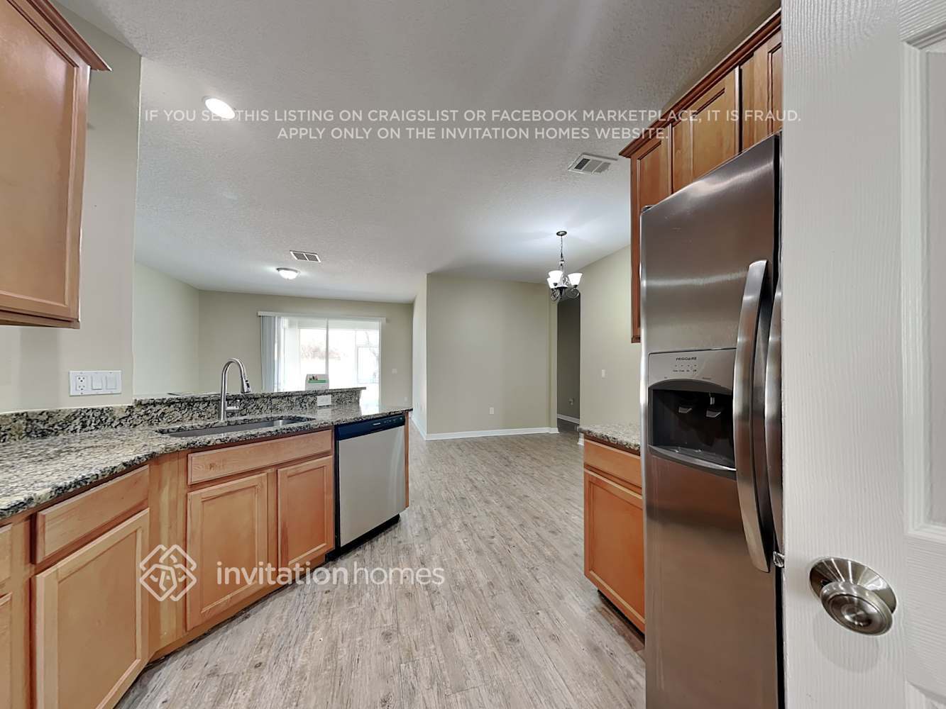 Building Photo - 498 Woodford Dr