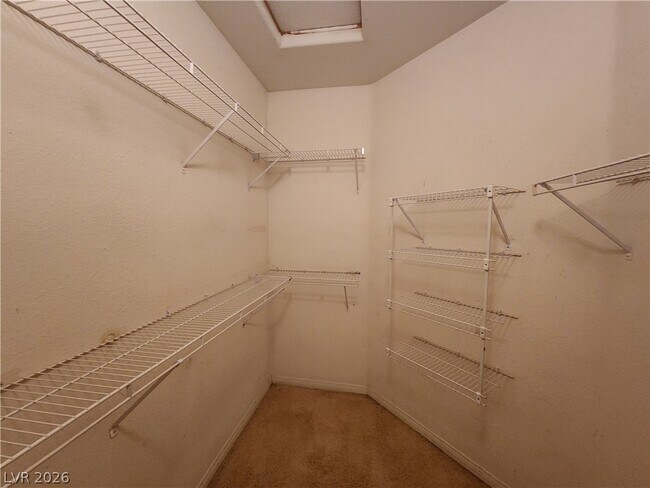 Building Photo - 509 Indian Bluff St