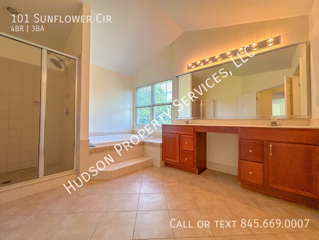Building Photo - 101 Sunflower Cir
