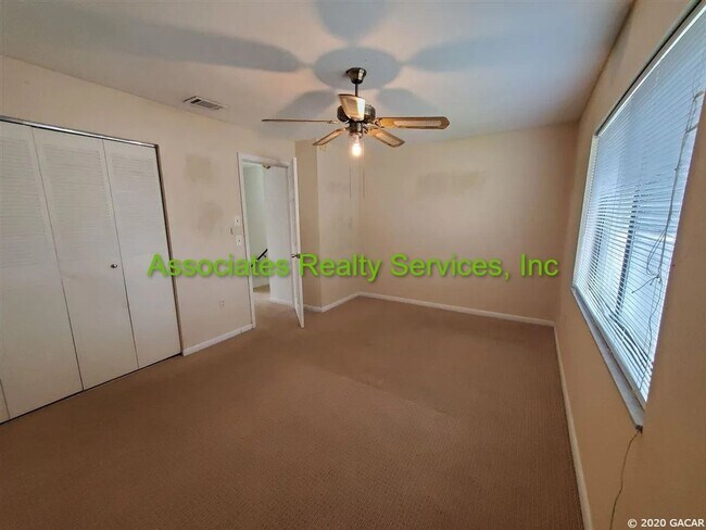 Building Photo - 2bed/1.5bath Condo in SW Gainesville minutes from UF, Shands & More!