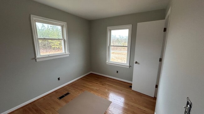 Building Photo - 1380 Clover Rd
