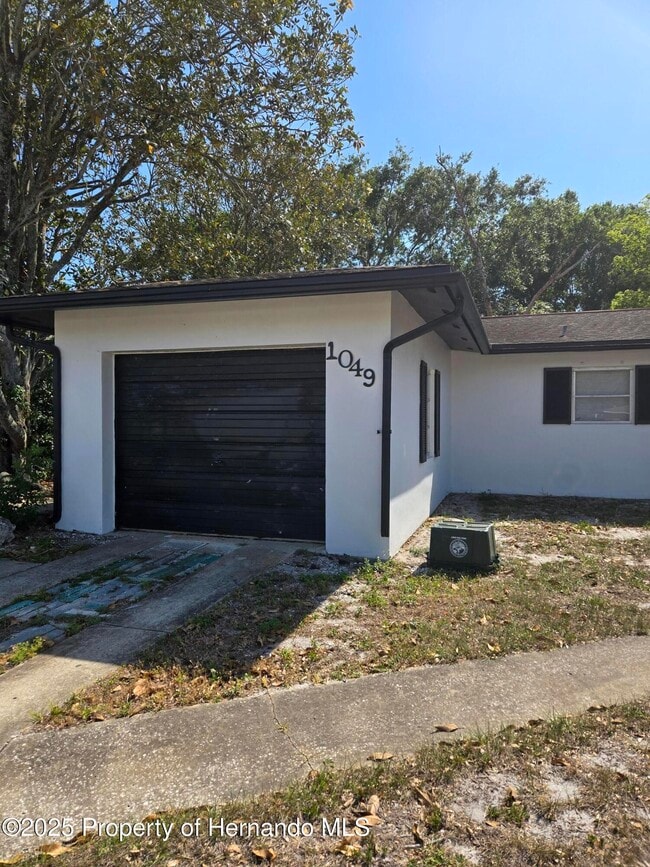 Building Photo - 1049 Barlow Ct