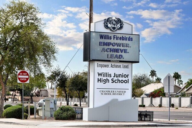 Building Photo - COMING SOON! Great Location! Lovely 3Bedroom Plus/ 2Bathroom Chandler Home!