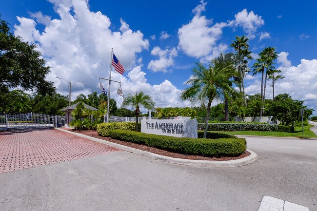 Building Photo - 2504 SE Anchorage Cove