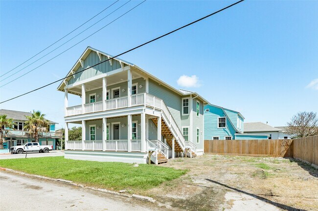 Building Photo - 3228 Avenue R