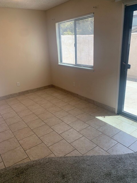 Building Photo - 3333 El Encanto Ct