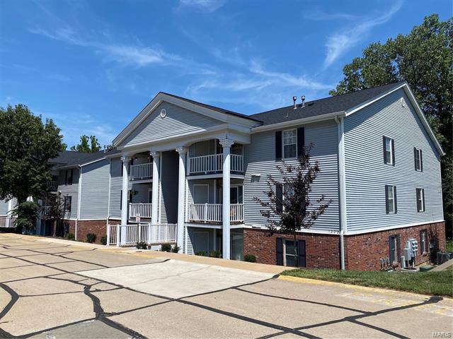 Building Photo - 1202 Creve Coeur Crossing Ln