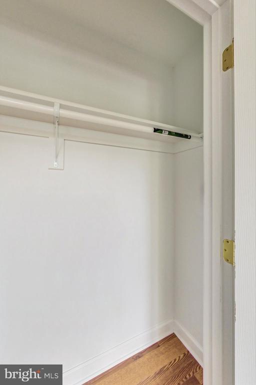 Building Photo - 5 Drumcastle Ct