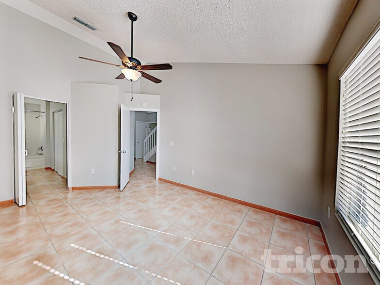Building Photo - 10418 Glassborough Dr