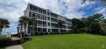 Building Photo - Briarcliffe Waterfront Villas two bedroom ...