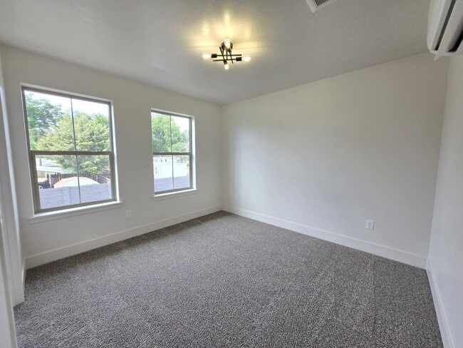 Building Photo - Now Leasing! Brand-New 3 Bed, 2.5 Bath Tow...