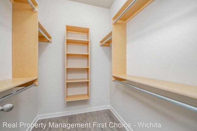 Building Photo - 3 br, 2 bath House - 3419 W 45th ST S