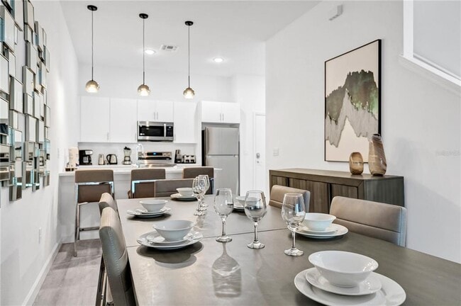 Building Photo - 396 Famagusta Dr