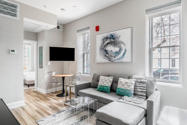 Building Photo - 701 E Street Southeast-ID1011194P