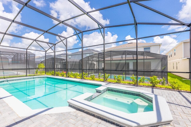 Building Photo - 16264 St Kitts Cir