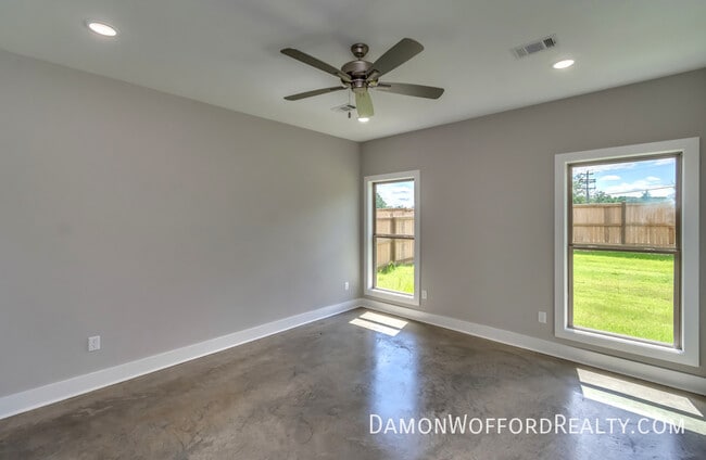 Building Photo - 174 Shelby Mae Cir