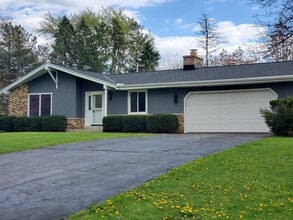 Building Photo - 18625 Lola Dr
