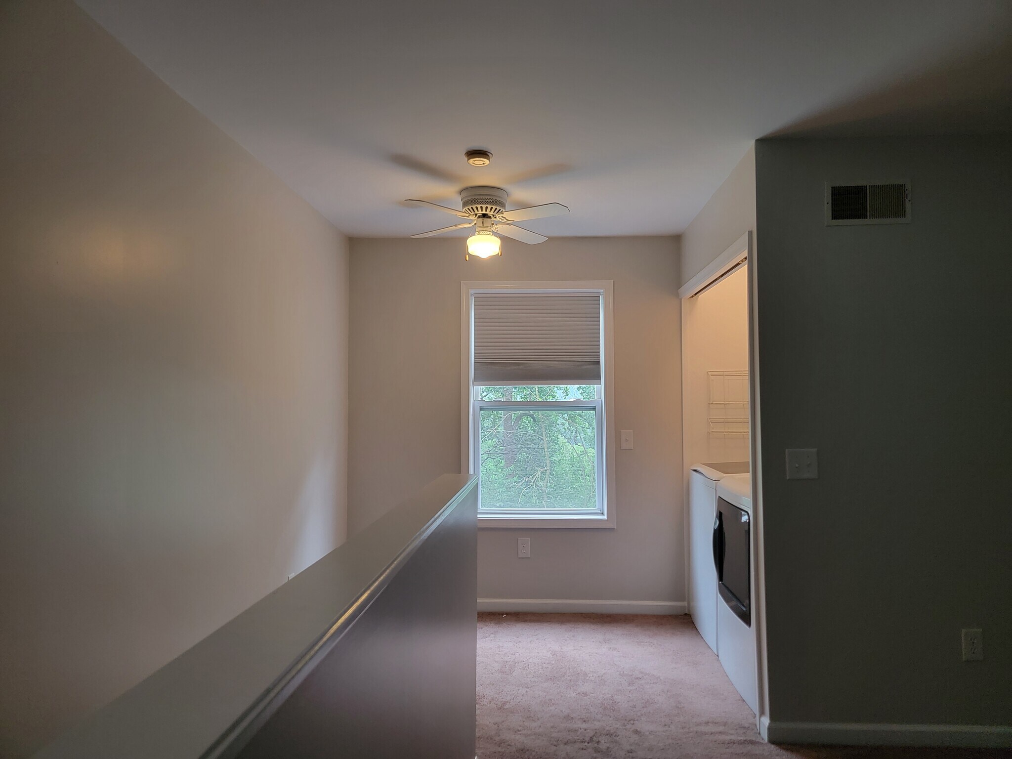 Building Photo - 15 Westpointe Dr