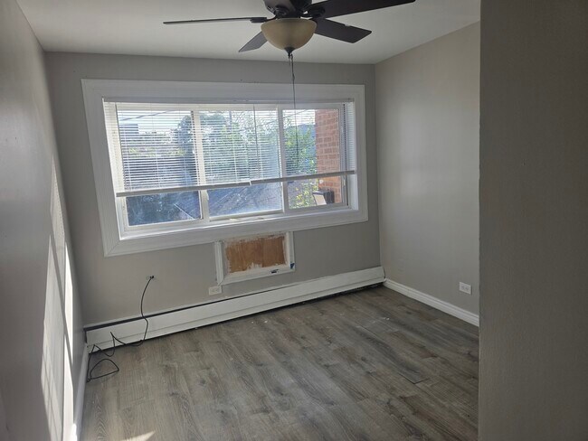 Building Photo - 1930 S Cicero Ave