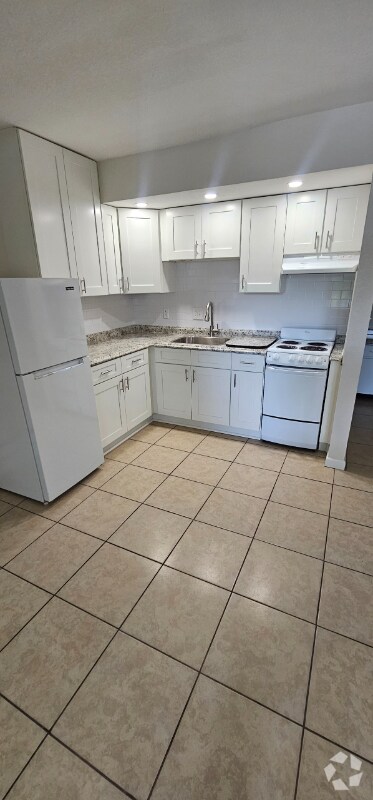 Building Photo - 720 7th Ave N