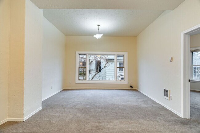 Building Photo - 5814 N Mississippi Ave