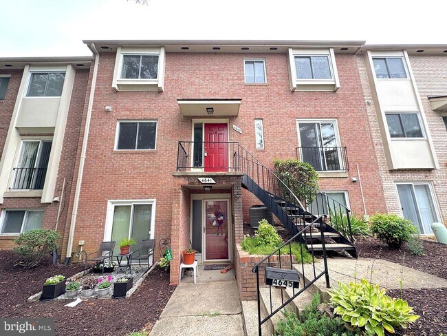 Building Photo - 4645 Logsdon Dr