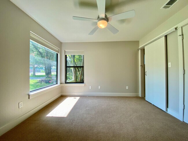 Building Photo - Charming 4 Bedrooms, 3 Bathrooms Home in Allandale!!!!