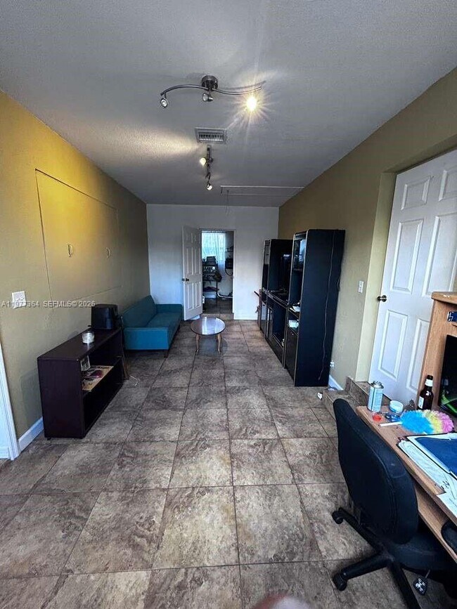 Building Photo - 381 NW 45th St