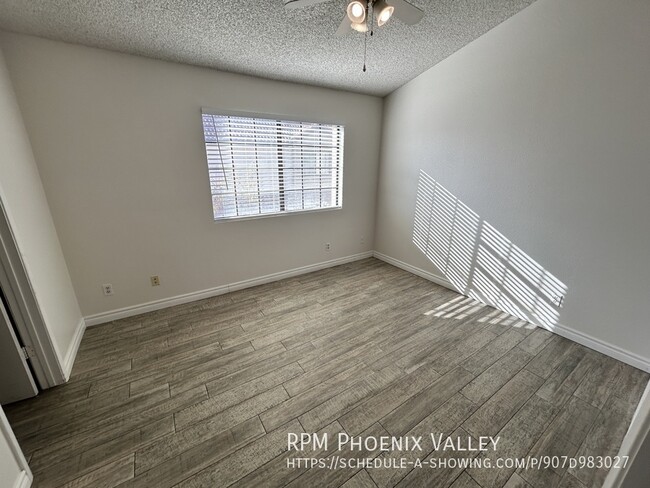 Building Photo - 3/2 Chandler Townhome *NEW* Paint & *NO* C...