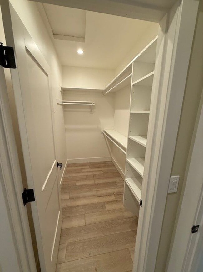 Building Photo - Newer Construction, Spacious and comfortable Rural Home Close to town