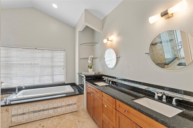 Building Photo - 1179 Laguna Springs Dr