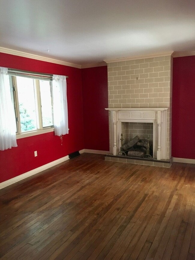 Building Photo - 7009 Church St