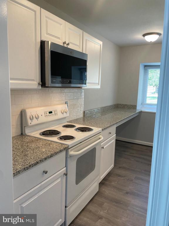 Building Photo - 1230 Gemini Dr