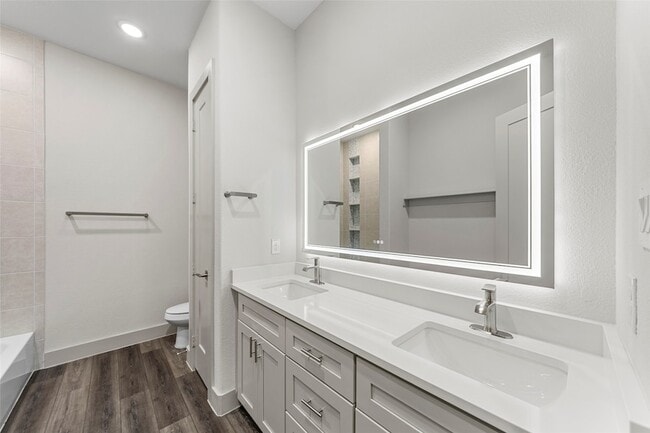 Building Photo - 2089 Abela Dr