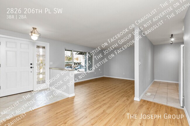 Building Photo - 2826 206th Pl SW