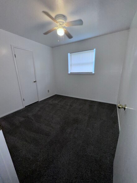 Building Photo - 4023 Springmeadows St