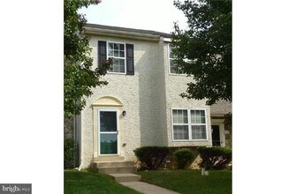 Building Photo - 331 Galway Dr