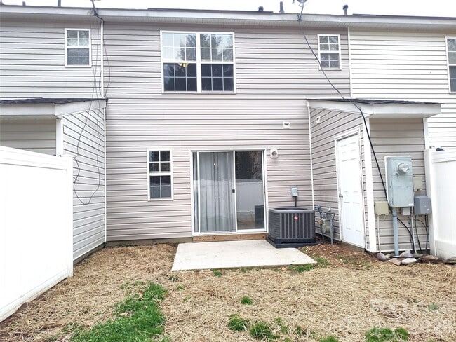 Building Photo - 14934 Deshler Ct