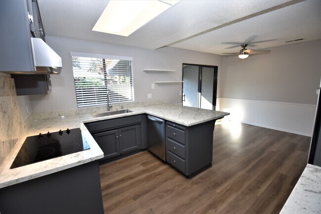 Building Photo - 67-67 Payne River Cir
