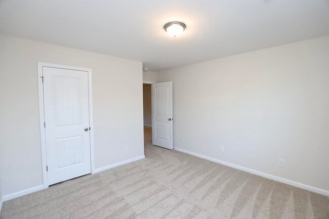 Building Photo - 1960 Barnhart Dr