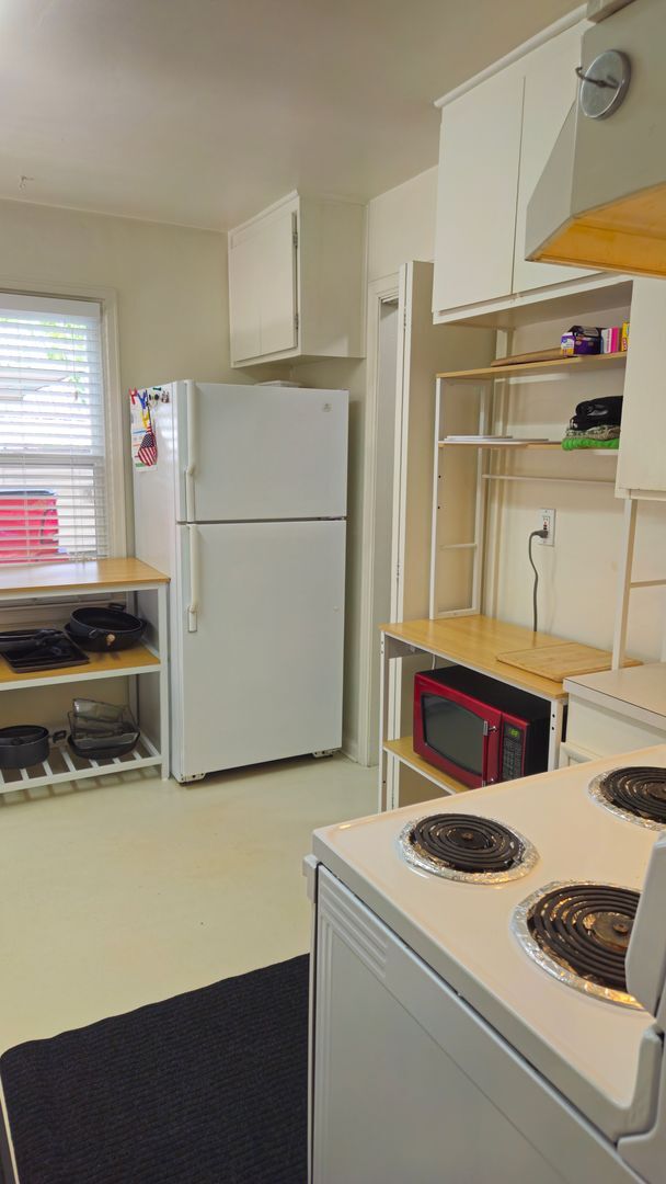 Building Photo - BG Properties, L.L.C.