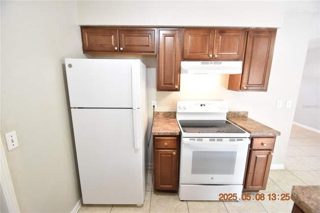Building Photo - 8320 Oleander Ln