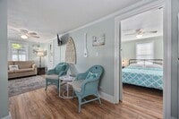 Building Photo - SNOWBIRD RENTAL- Pura Vida Cottage 4 Block...