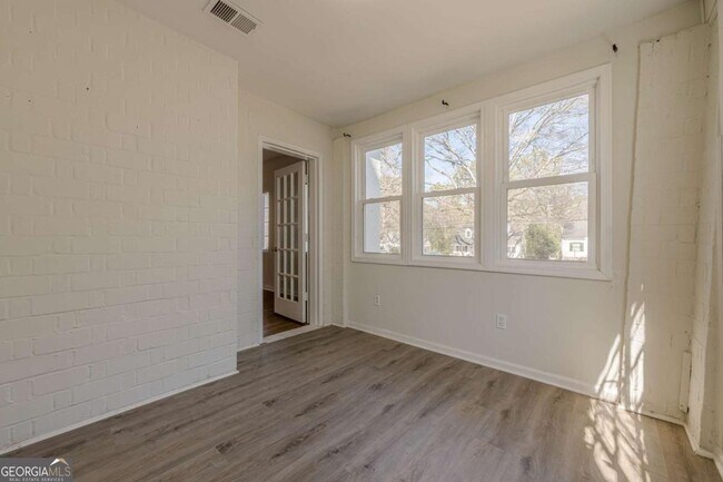 Building Photo - 1977 N Decatur Rd