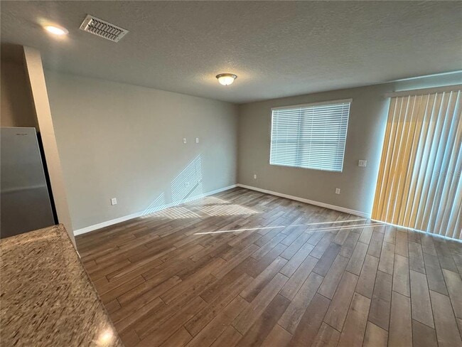 Building Photo - 413 Legacy Lp